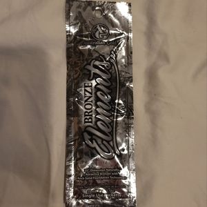Bundle of Tanning Lotion Packets